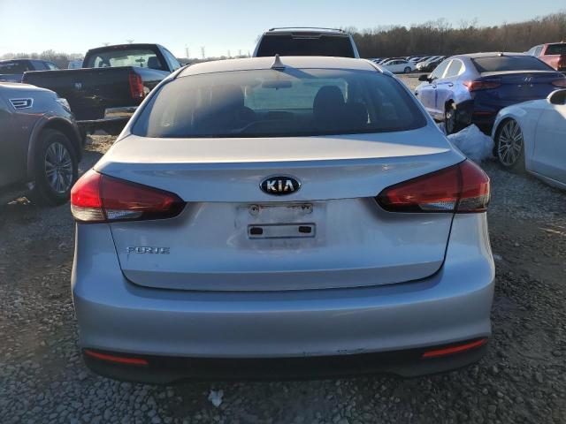Photo 6 from auction – 2018 KIA FORTE LX with VIN 3KPFK4A78JE236248