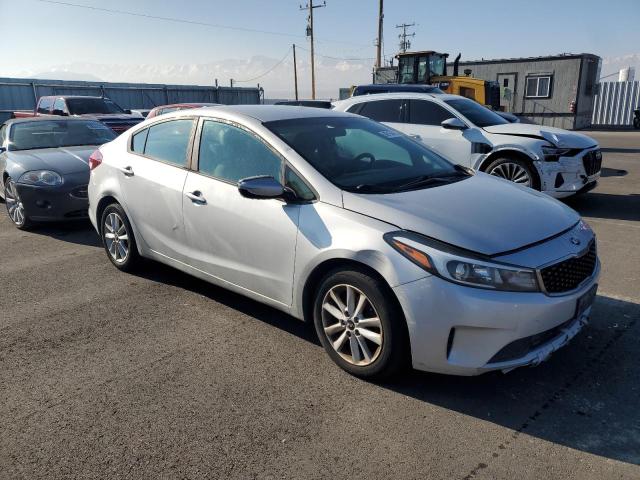 Photo 4 from auction – 2017 KIA FORTE LX with VIN 3KPFL4A74HE012594