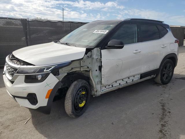 KIA SELTOS S 2021 with VIN KNDEU2AAXM7119510 - Photo from auction