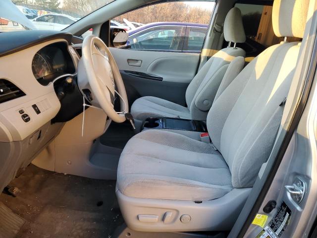 Photo 7 from auction – 2013 TOYOTA SIENNA LE with VIN 5TDKK3DC8DS281542