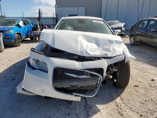 Photo 5 from auction – 2018 CHRYSLER 300 LIMITE with VIN 2C3CCAEG6JH120113