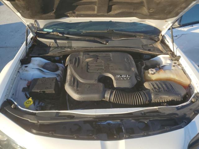 Photo 11 from auction – 2017 CHRYSLER 300 S with VIN 2C3CCABG3HH669024