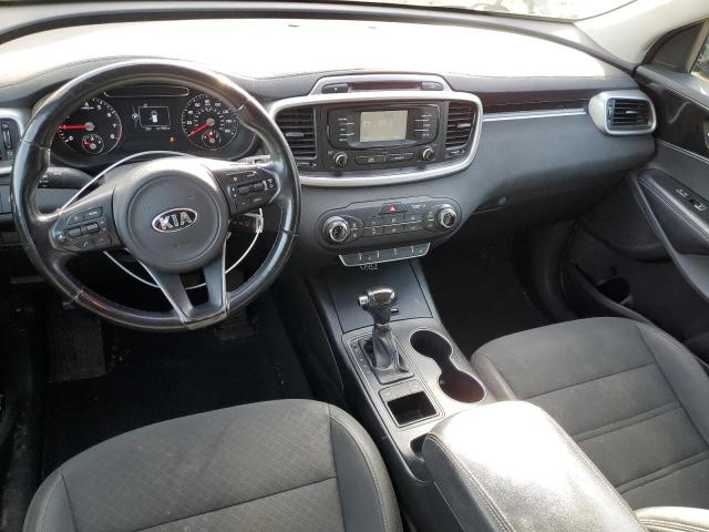 Photo 8 from auction – 2016 KIA SORENTO LX with VIN 5XYPG4A30GG093536