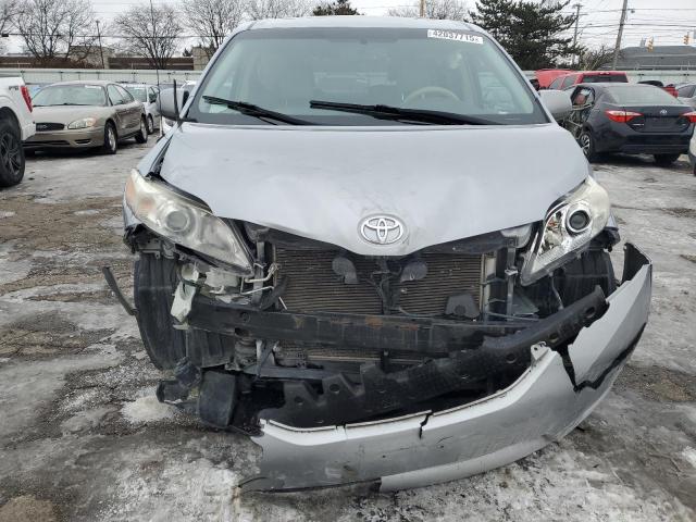 Photo 5 from auction – 2014 TOYOTA SIENNA XLE with VIN 5TDYK3DC7ES514094