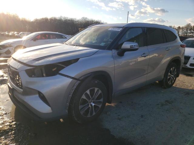TOYOTA HIGHLANDER 2022 with VIN 5TDHZRBH5NS181892 - Photo from auction