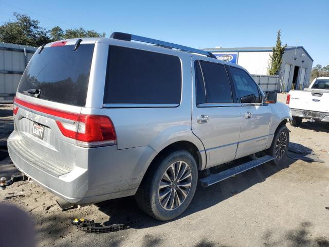 Photo 3 from auction – 2017 LINCOLN NAVIGATOR with VIN 5LMJJ2JT2HEL04797