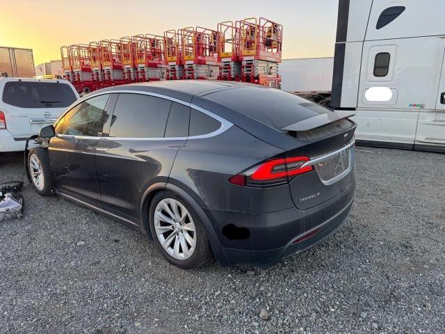 Photo 3 from auction – 2017 TESLA MODEL X with VIN 5YJXCBE21HF045666