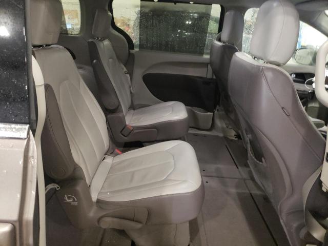 Photo 11 from auction – 2017 CHRYSLER PACIFICA T with VIN 2C4RC1BG1HR553367