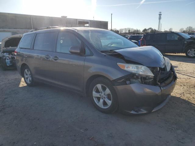 Photo 4 from auction – 2011 TOYOTA SIENNA LE with VIN 5TDKK3DCXBS165630
