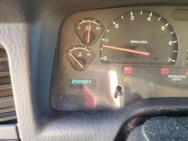 Photo 9 from auction – 2002 DODGE DURANGO SP with VIN 1B4HR38N32F164057