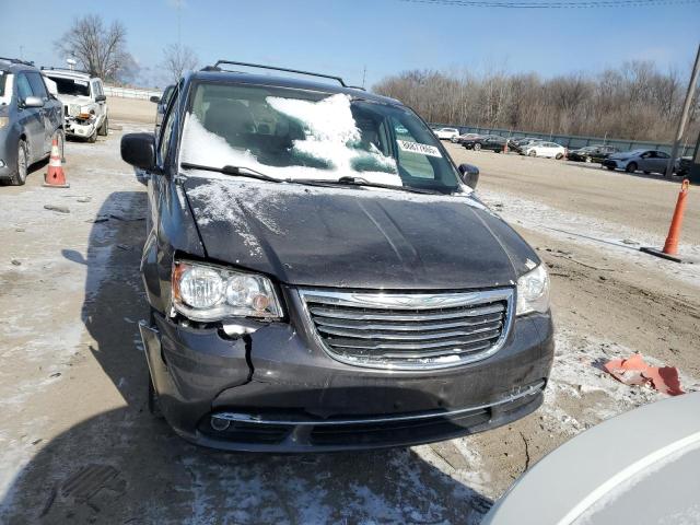 Photo 5 from auction – 2016 CHRYSLER TOWN & COU with VIN 2C4RC1BG8GR142109