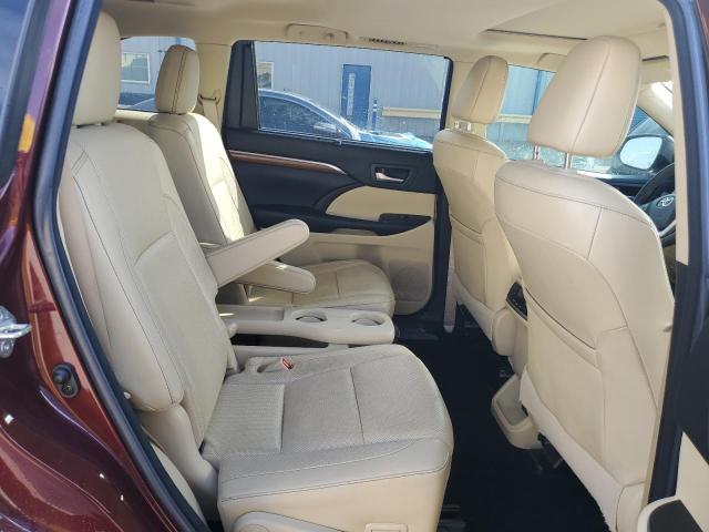 Photo 11 from auction – 2018 TOYOTA HIGHLANDER with VIN 5TDYZRFH0JS243803