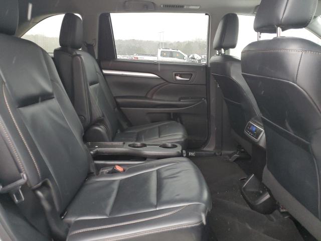 Photo 11 from auction – 2019 TOYOTA HIGHLANDER with VIN 5TDJZRFH8KS986759
