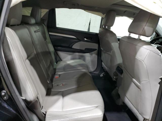 Фото 11 с аукциона – 2018 TOYOTA HIGHLANDER с VIN 5TDJZRFH0JS803563