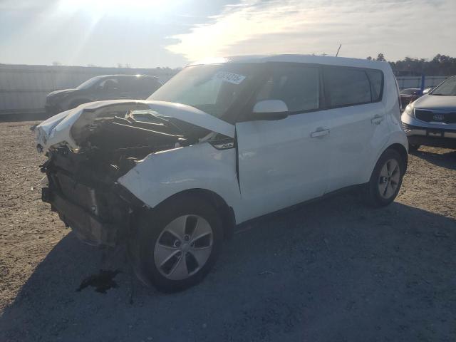 KIA SOUL 2015 with VIN KNDJN2A22F7793884 - Photo from auction