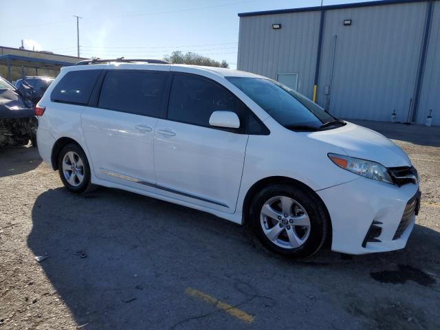 Photo 4 from auction – 2018 TOYOTA SIENNA LE with VIN 5TDKZ3DC9JS902181