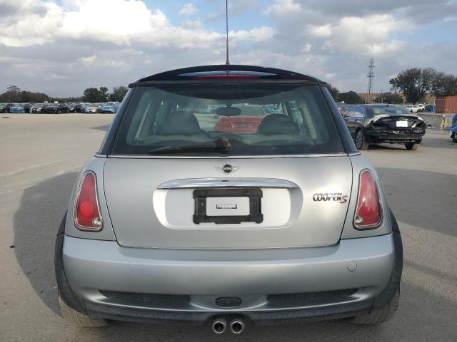 Photo 6 from auction – 2005 MINI COOPER S with VIN WMWRE33515TG98500
