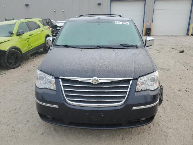 Photo 5 from auction – 2010 CHRYSLER TOWN & COU with VIN 2A4RR6DX1AR142995