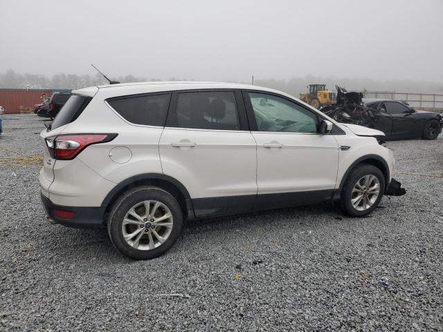 Photo 3 from auction – 2017 FORD ESCAPE SE with VIN 1FMCU0GD9HUE38588