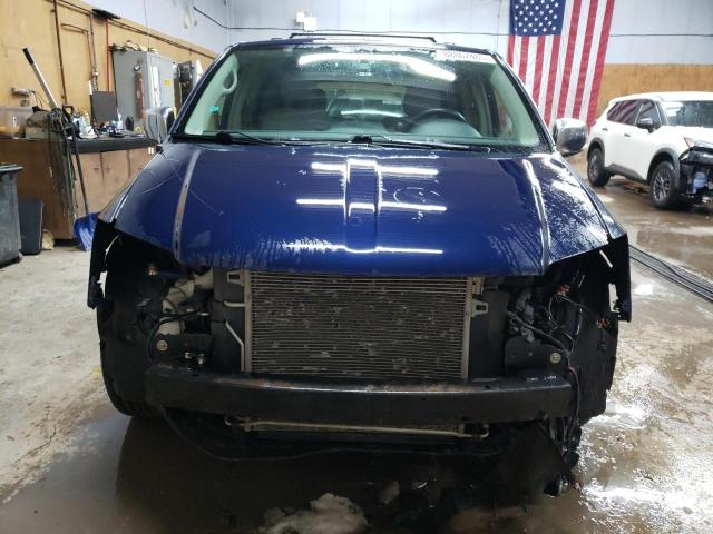 Photo 5 from auction – 2013 CHRYSLER TOWN & COU with VIN 2C4RC1CG1DR735045