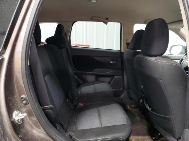 Photo 11 from auction – 2018 MITSUBISHI OUTLANDER with VIN JA4AD2A39JZ033244