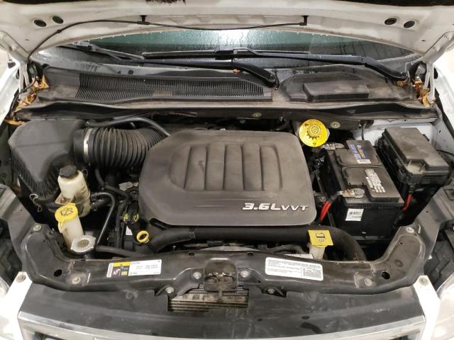 Photo 12 from auction – 2015 CHRYSLER TOWN & COU with VIN 2C4RC1BG5FR553224