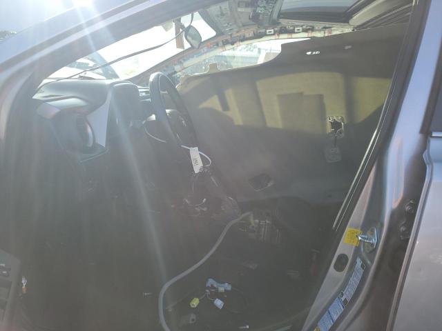 Photo 7 from auction – 2016 TOYOTA RAV4 XLE with VIN 2T3RFREV8GW462259