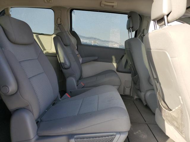 Photo 11 from auction – 2010 CHRYSLER TOWN & COU with VIN 2A4RR4DE5AR368668