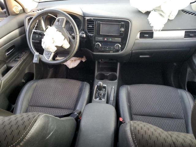 Photo 8 from auction – 2015 MITSUBISHI OUTLANDER with VIN JA4AZ3A39FZ005801