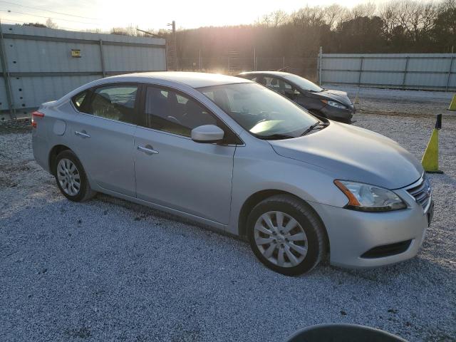 Foto 4 de la subasta – 2015 NISSAN SENTRA S con VIN 3N1AB7AP1FL652174