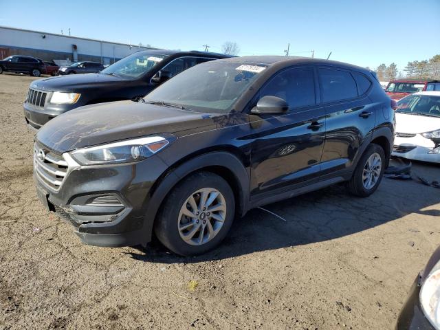 HYUNDAI TUCSON SE 2018 with VIN KM8J2CA41JU745069 - Photo from auction