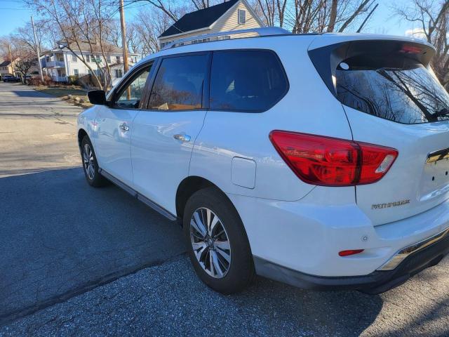 Photo 3 from auction – 2017 NISSAN PATHFINDER with VIN 5N1DR2MM1HC 65206