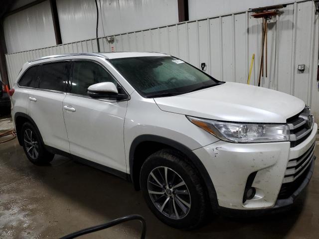 Photo 4 from auction – 2019 TOYOTA HIGHLANDER with VIN 5TDJZRFH4KS716430