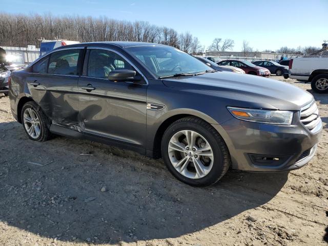 Photo 4 from auction – 2017 FORD TAURUS SEL with VIN 1FAHP2E85HG140403