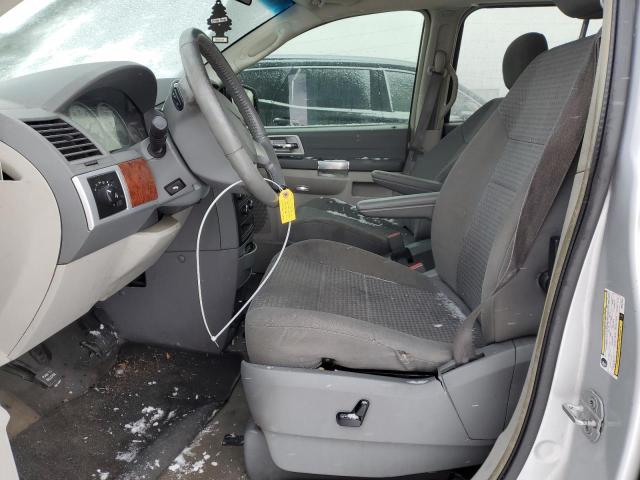 Photo 7 from auction – 2008 CHRYSLER TOWN & COU with VIN 2A8HR54P28R801522