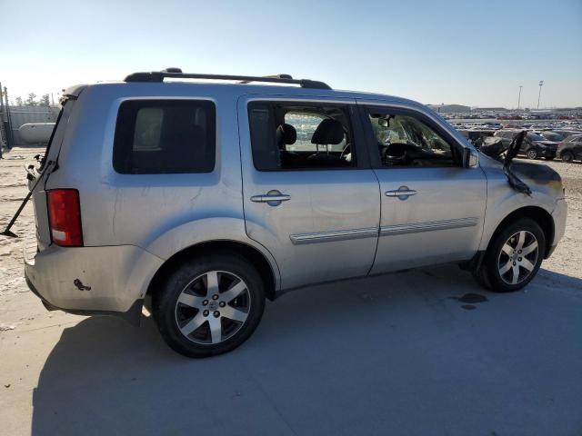 Photo 3 from auction – 2012 HONDA PILOT TOUR with VIN 5FNYF4H96CB070636