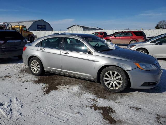 Photo 4 from auction – 2014 CHRYSLER 200 TOURIN with VIN 1C3CCBBG2EN115112