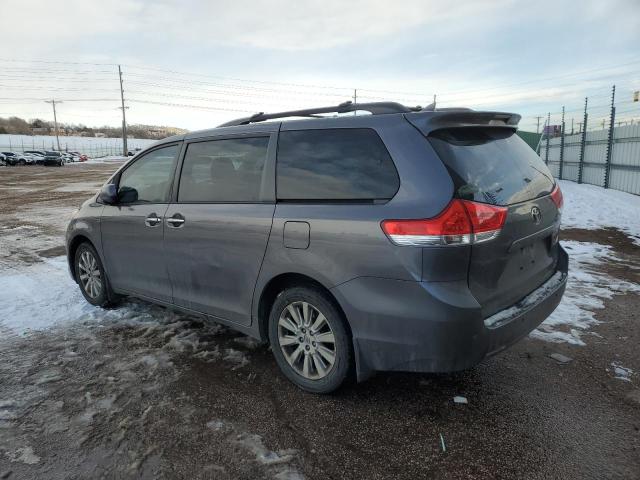 Photo 2 from auction – 2013 TOYOTA SIENNA XLE with VIN 5TDDK3DC2DS070135
