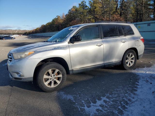 TOYOTA HIGHLANDER 2011 with VIN 5TDBK3EH3BS049258 - Photo from auction