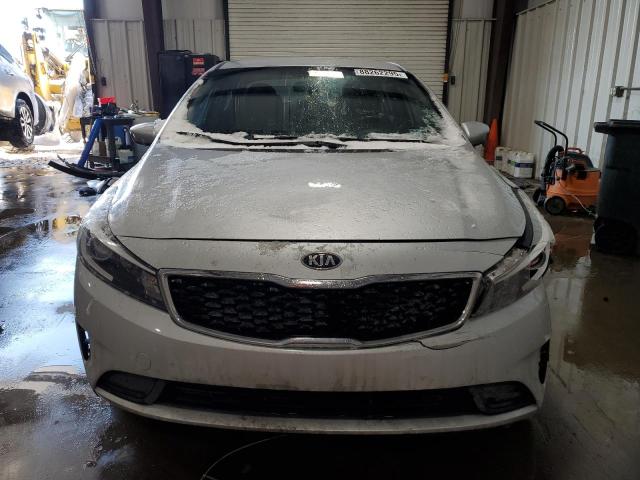 Photo 5 from auction – 2017 KIA FORTE LX with VIN 3KPFK4A75HE029617