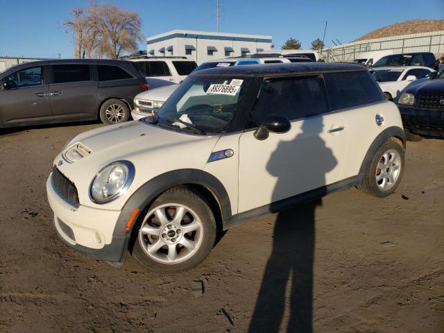 MINI COOPER S 2010 with VIN WMWMF7C59ATZ70023 - Photo from auction