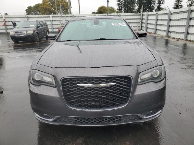 Photo 5 from auction – 2018 CHRYSLER 300 S with VIN 2C3CCABG7JH262443