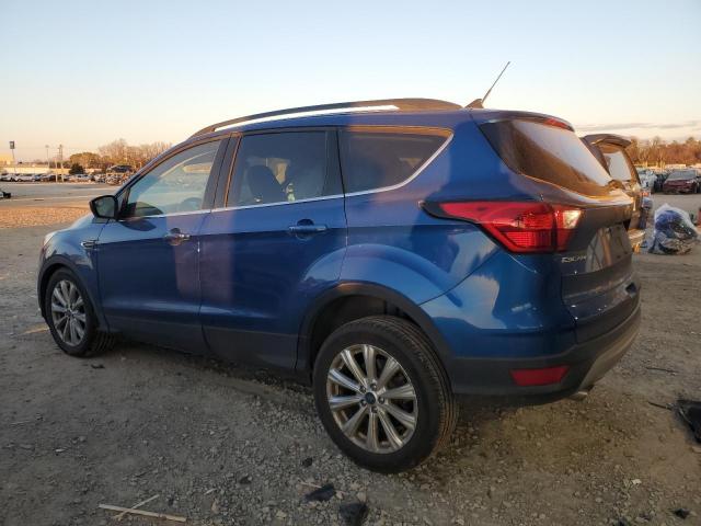 Photo 2 from auction – 2019 FORD ESCAPE SEL with VIN 1FMCU0HDXKUC19564