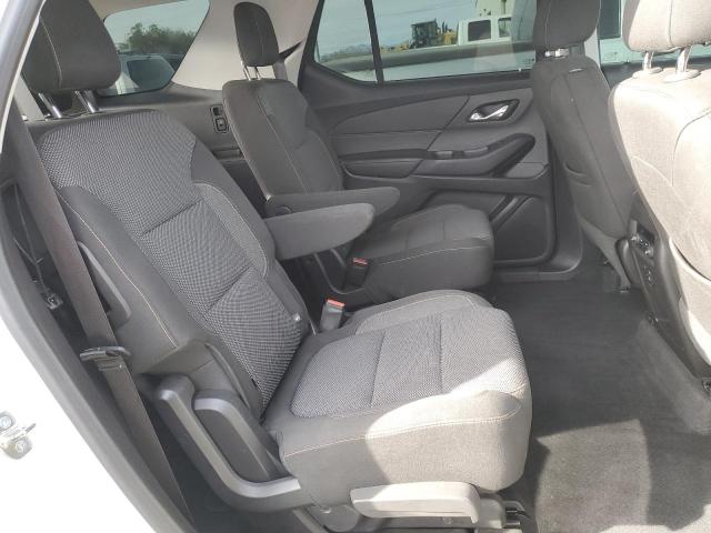 Photo 11 from auction – 2018 CHEVROLET TRAVERSE L with VIN 1GNERGKW4JJ123762