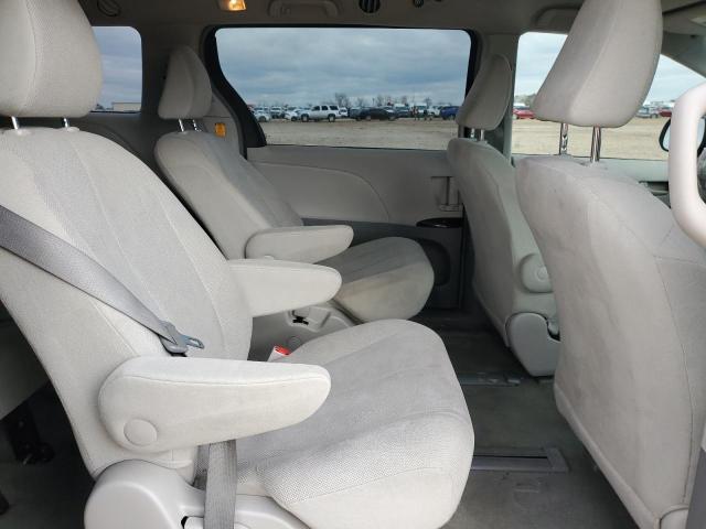 Photo 11 from auction – 2012 TOYOTA SIENNA BAS with VIN 5TDKA3DC9CS011463