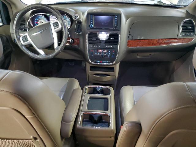 Photo 8 from auction – 2016 CHRYSLER TOWN & COU with VIN 2C4RC1BG4GR112489