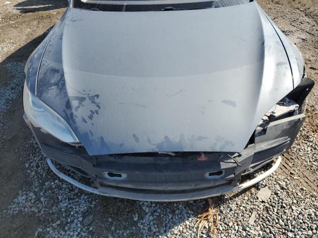 Photo 11 from auction – 2012 TESLA MODEL S with VIN 5YJSA1DP5CFP01853