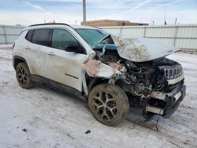 Photo 4 from auction – 2024 JEEP COMPASS LA with VIN 3C4NJDBN8RT605712