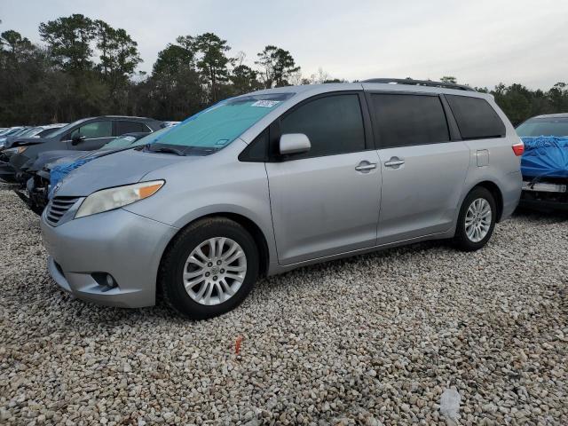 Photo 1 from auction – 2015 TOYOTA SIENNA XLE with VIN 5TDYK3DC8FS552189