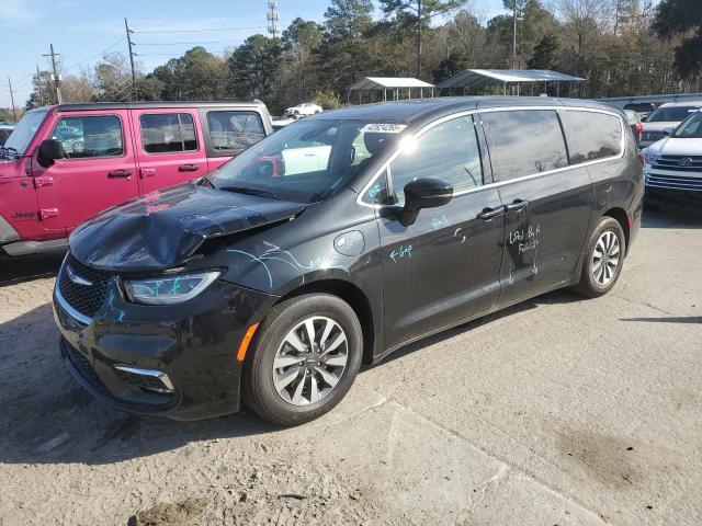 CHRYSLER PACIFICA H 2022 with VIN 2C4RC1L77NR207348 - Photo from auction
